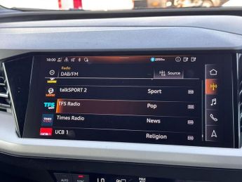AUDI Q4 E-TRON 40 Sport SUV 5dr Electric Auto 82kWh (204 ps)