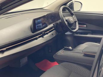 Nissan ARIYA 63kWh Advance Auto 5dr 7.4kW Charger