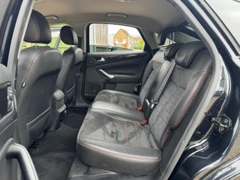 Ford Mondeo 2.2 TDCi Titanium X Sport Auto Euro 5 5dr
