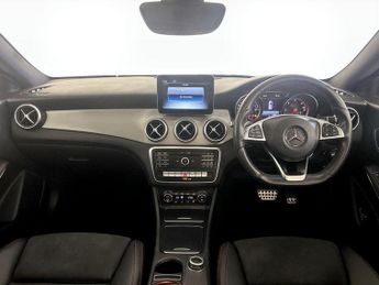 Mercedes-Benz CLA 2.1 CLA220d AMG Line Night Edition (Plus) Shooting Brake 7G-DCT 