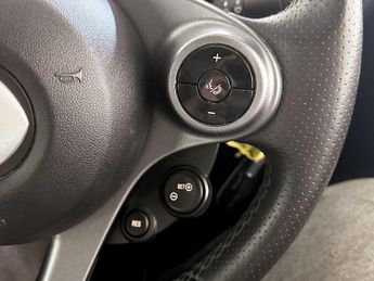 Smart forfour 17.6kWh Pulse Premium Auto 5dr (22kW Charger)