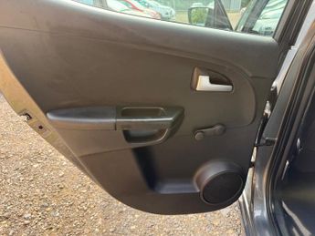Kia Venga 1.4 CRDi EcoDynamics 2 Euro 5 (s/s) 5dr