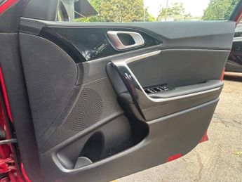 Kia Ceed 1.6 CRDi 3 DCT Euro 6 (s/s) 5dr