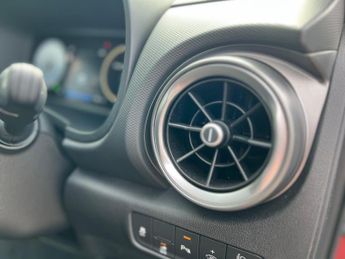 Hyundai KONA 64kWh Premium Auto 5dr (10.5kW Charger)