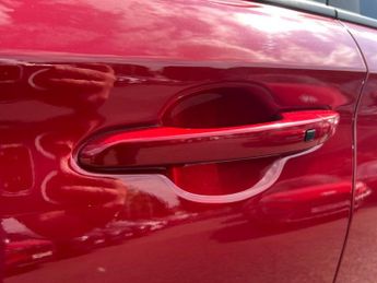 Hyundai KONA 64kWh Premium Auto 5dr (10.5kW Charger)