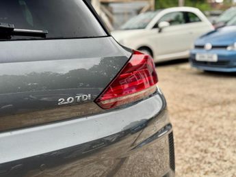 Volkswagen Scirocco 2.0 TDI BlueMotion Tech R-Line DSG Euro 6 (s/s) 3dr