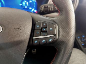 Ford Kuga 2.5 EcoBoost Duratec 14.4kWh ST-Line X First Edition CVT Euro 6 