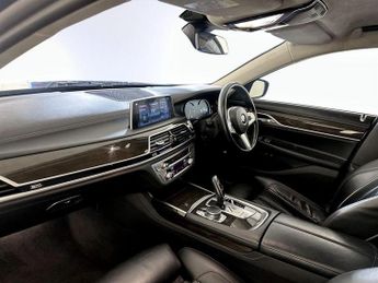 BMW 7 Series 3.0 740d M Sport Auto xDrive Euro 6 (s/s) 4dr
