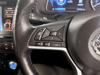 Nissan Leaf 40kWh Acenta Auto 5dr