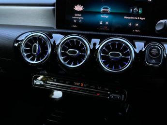 Mercedes-Benz A Class 1.3 A200 AMG Line (Premium) 7G-DCT Euro 6 (s/s) 5dr
