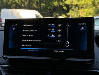 Peugeot 5008 1.2 PureTech Allure EAT Euro 6 (s/s) 5dr