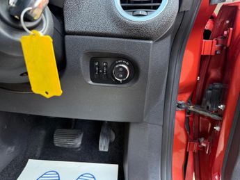 Vauxhall Corsa 1.4 16V SE Auto Euro 5 5dr