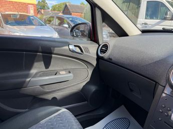 Vauxhall Corsa 1.4 16V SE Auto Euro 5 5dr
