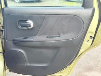 Nissan Note 1.6 16V Acenta Auto Euro 4 5dr