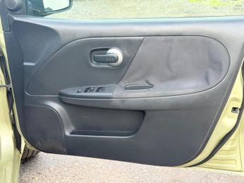Nissan Note 1.6 16V Acenta Auto Euro 4 5dr