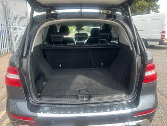 Mercedes-Benz M Class 3.0 ML350 V6 BlueTEC AMG Sport G-Tronic 4WD Euro 6 (s/s) 5dr