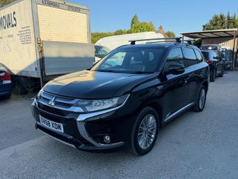 Mitsubishi Outlander 2.4h TwinMotor 13.8kWh 4h CVT 4WD Euro 6 (s/s) 5dr