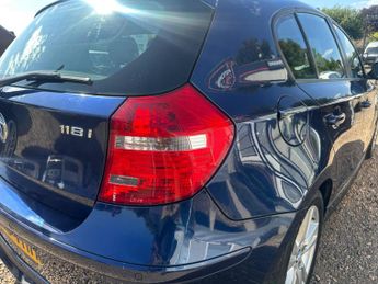 BMW 1 Series 2.0 118i SE Steptronic Euro 5 5dr