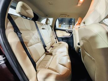 Volvo XC60 2.4 D5 SE Lux Nav Geartronic AWD Euro 5 5dr