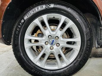 Volvo XC60 2.4 D5 SE Lux Nav Geartronic AWD Euro 5 5dr