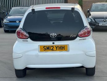 Toyota AYGO 1.0 VVT-i Fire Euro 5 5dr