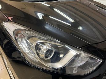 Hyundai i30 1.6 CRDi Active Auto Euro 5 5dr
