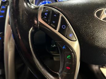 Hyundai i30 1.6 CRDi Active Auto Euro 5 5dr