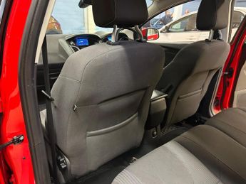 Ford Focus 1.6 Titanium Navigator Powershift Euro 5 5dr