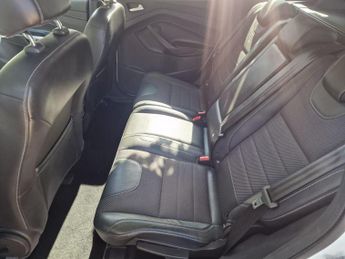 Ford Kuga 2.0 TDCi Titanium Powershift AWD Euro 6 (s/s) 5dr