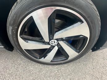 Volkswagen Passat 2.0 TDI BlueMotion Tech SE DSG Euro 6 (s/s) 4dr