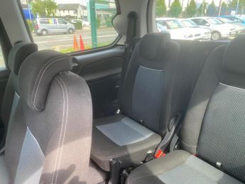 Ford Galaxy 2.0 TDCi Zetec Powershift Euro 5 5dr