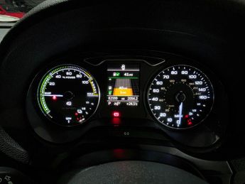 Audi A3 1.4 TFSI e-tron Sportback e-S Tronic Euro 6 5dr 8.8kWh