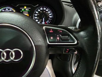 Audi A3 1.4 TFSI e-tron Sportback e-S Tronic Euro 6 5dr 8.8kWh