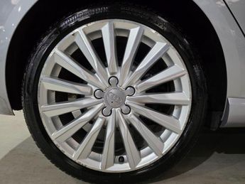 Audi A3 1.4 TFSI e-tron Sportback e-S Tronic Euro 6 5dr 8.8kWh