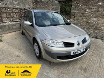 Renault Megane 1.6 VVT Expression Proactive 5dr