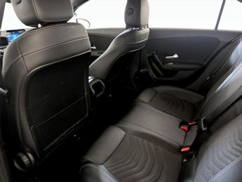 Mercedes-Benz A Class 1.3 A180 SE Euro 6 (s/s) 5dr