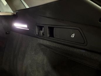 Audi e-tron 55 Launch Edition Auto quattro 5dr 95kWh