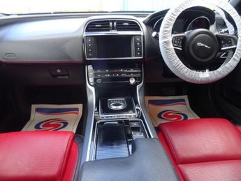 Jaguar XE 2.0i R-Sport Auto Euro 6 (s/s) 4dr