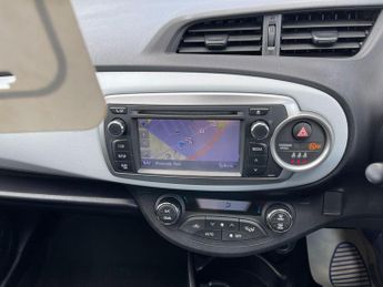 Toyota Yaris 1.5 VVT-h T4 CVT Euro 5 5dr
