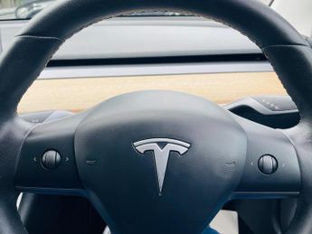 Tesla Model 3 (Dual Motor) Long Range Auto 4WDE 4dr