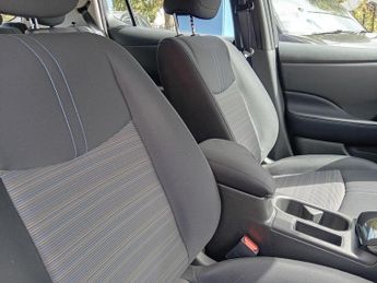 Nissan Leaf 40kWh Acenta Auto 5dr