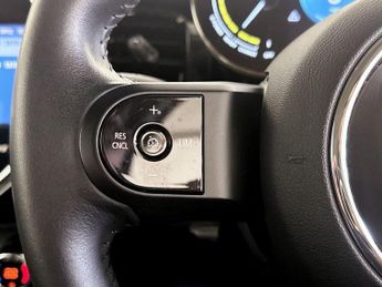 MINI Electric Hatch Cooper SE 32.6kWh Level 1 Auto 3dr
