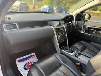 Land Rover Discovery Sport 2.0 TD4 HSE Black Auto 4WD Euro 6 (s/s) 5dr