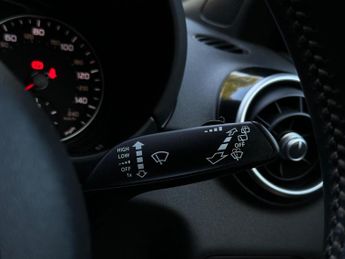 Audi A1 1.4 TFSI CoD Black Edition S Tronic Euro 6 (s/s) 3dr