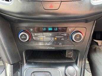 Ford Focus 1.5 TDCi Titanium Powershift Euro 6 (s/s) 5dr