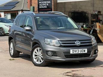 Volkswagen Tiguan 2.0 TDI BlueMotion Tech SE DSG 4WD Euro 5 (s/s) 5dr