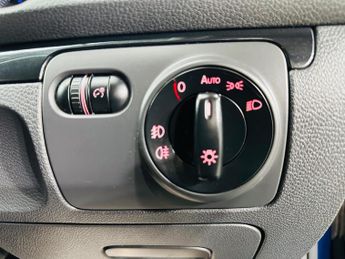 Volkswagen Golf 2.0 TDI DPF GT Sport DSG 5dr
