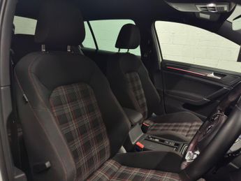 Volkswagen Golf 2.0 TSI GTI DSG Euro 6 (s/s) 5dr