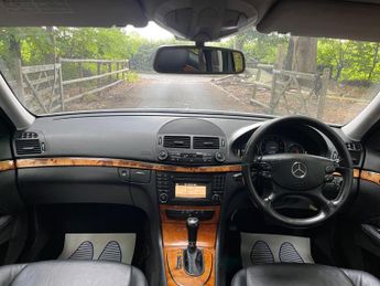 Mercedes-Benz E Class 2.1 E220 CDI Elegance 4dr
