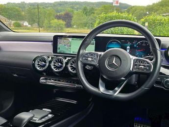 Mercedes-Benz CLA 1.3 CLA180 AMG Line (Premium 2) Coupe 7G-DCT Euro 6 (s/s) 4dr